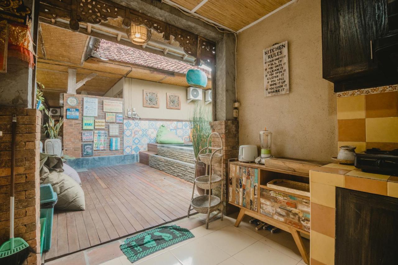 Samblung Mas House Apartment Denpasar  Ngoại thất bức ảnh