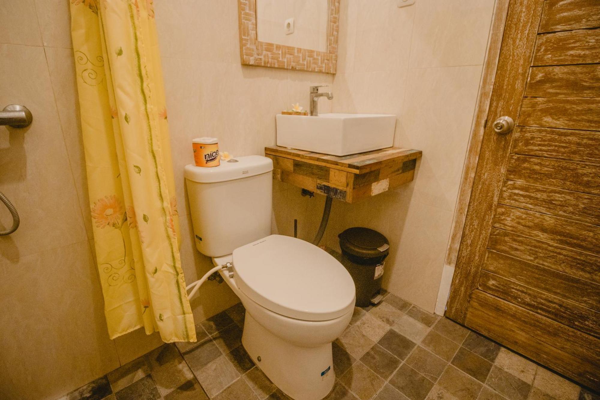 Samblung Mas House Apartment Denpasar  Ngoại thất bức ảnh
